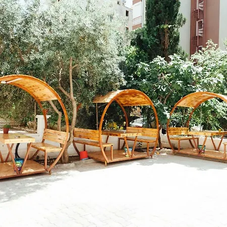 Apart-hotel Sare Downtown 3*