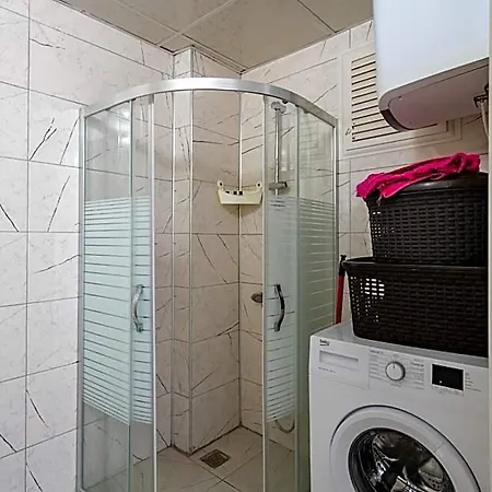 Sare Downtown 4*