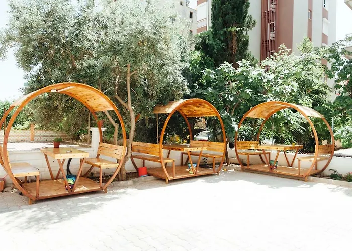 Ξενοδοχείο με διαμερίσματα Sare Downtown 3*